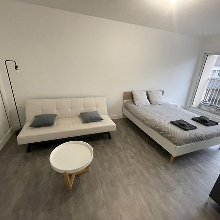Logement Neuf A Proximite Du Centre Ville Avec Parking Limoges Luaran gambar